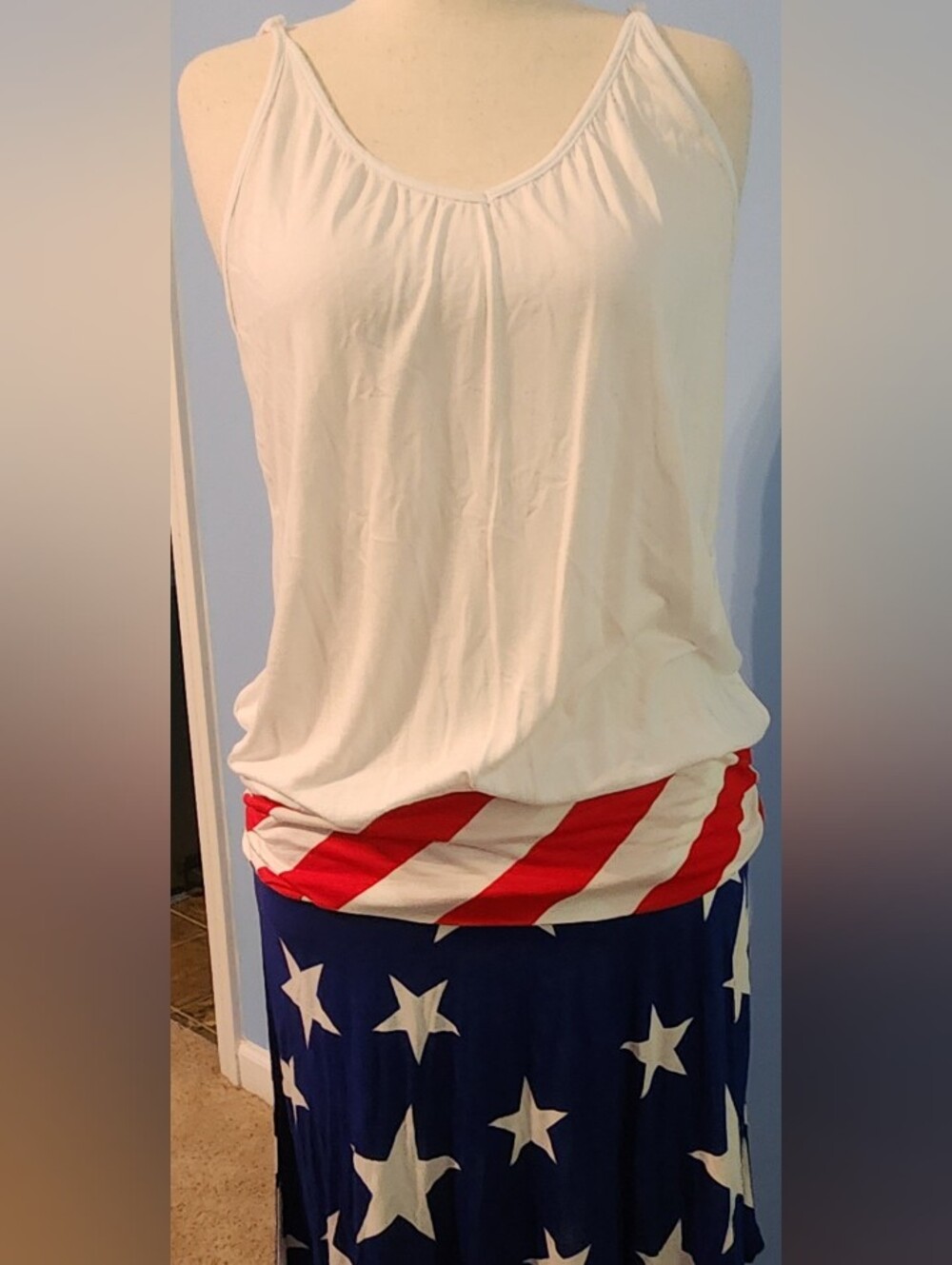 VENUS Cream Spaghetti Strap Camisole